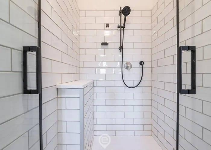 Via Giardini House 아파트