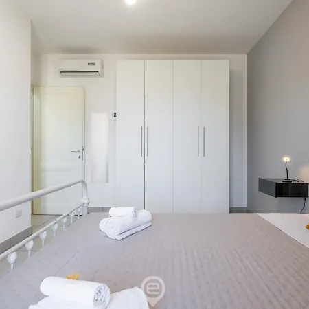 Via Giardini House *