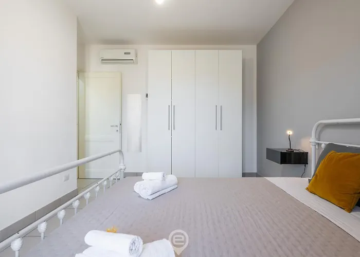 Via Giardini House *